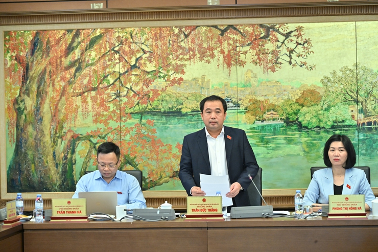 Đoàn đại biểu Quốc hội thành phố Hà Nội đóng góp ý kiến vào dự án Luật Hộ tịch (sửa đổi)- Ảnh 1.