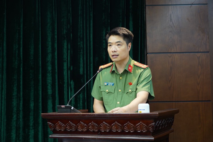 Tăng cường giải pháp xử lý điểm nghẽn trật tự đô thị và ùn tắc giao thông- Ảnh 1.