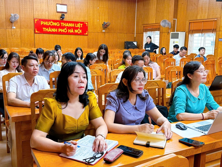 Thanh Liệt: Tập huấn sử dụng không gian làm việc số “HanoiWork” cho cán bộ, công chức, viên chức- Ảnh 5.