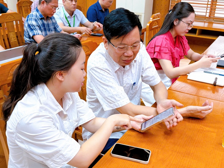 Thanh Liệt: Tập huấn sử dụng không gian làm việc số “HanoiWork” cho cán bộ, công chức, viên chức- Ảnh 3.