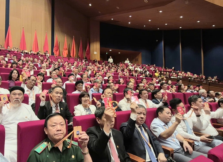 Khai mạc phiên làm việc đầu tiên Đại hội MTTQ Việt Nam lần thứ XI- Ảnh 4.