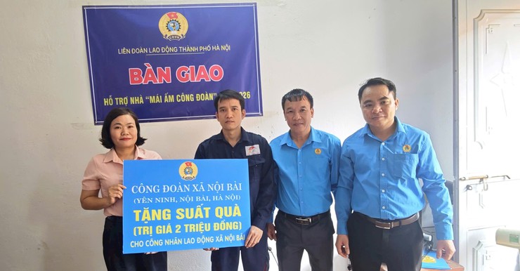 Hanoi unions provide warm homes and renewed hope for struggling workers during Workers' Month- Ảnh 1.