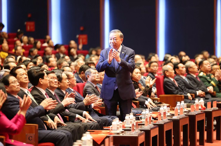 Khai mạc trọng thể Đại hội đại biểu toàn quốc Mặt trận Tổ quốc Việt Nam lần thứ XI, nhiệm kỳ 2026-2031- Ảnh 1.