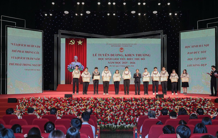 Bí thư Thành ủy Hà Nội Trần Đức Thắng: Đầu tư cho giáo dục là đầu tư cho tương lai Thủ đô- Ảnh 6.