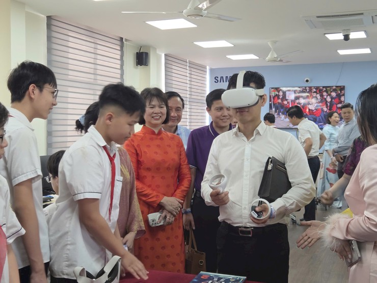 Phường Xuân Phương: Đẩy mạnh mô hình “Trường học số” nhằm chuyển đổi số toàn diện ngành giáo dục- Ảnh 6.