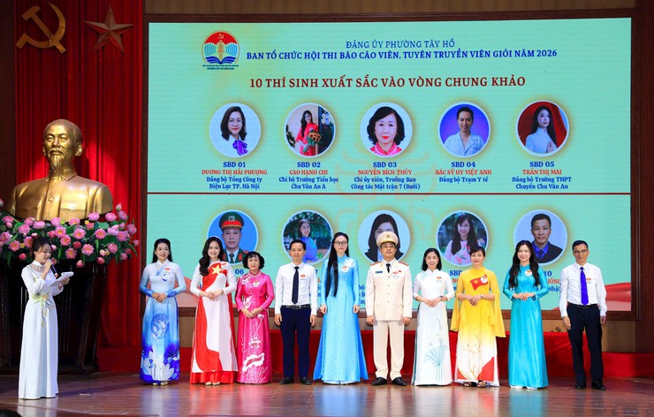 Chung khảo Hội thi Báo cáo viên, tuyên truyền viên giỏi phường Tây Hồ năm 2026- Ảnh 1.