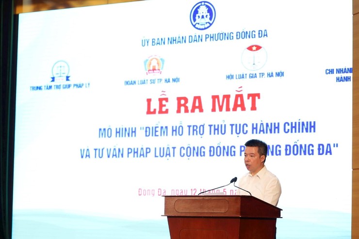 Dong Da Ward launches community legal support model to bring public services closer to residents- Ảnh 2.
