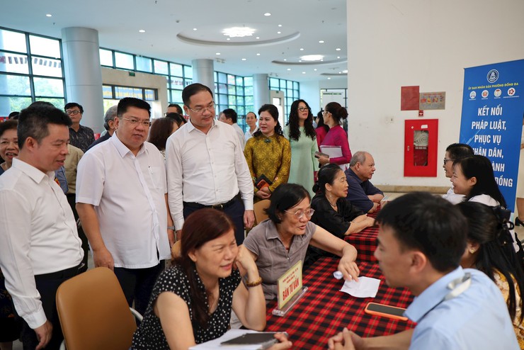 Dong Da Ward launches community legal support model to bring public services closer to residents- Ảnh 3.