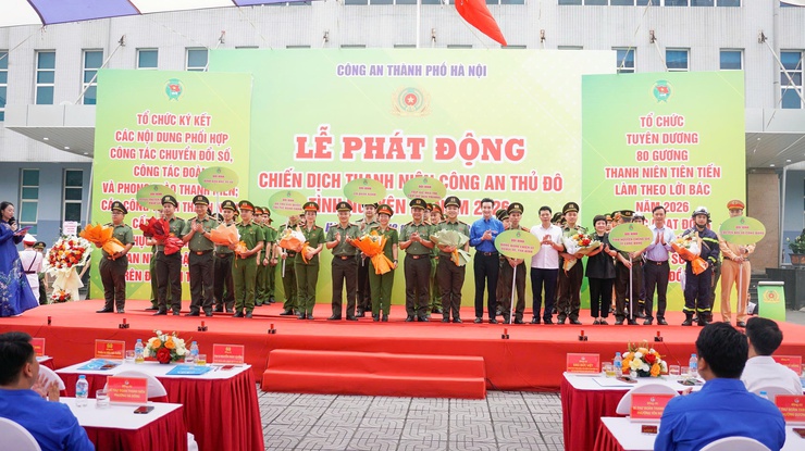 Tuyên dương 80 gương thanh niên Công an Thủ đô tiên tiến làm theo lời Bác năm 2026- Ảnh 6.