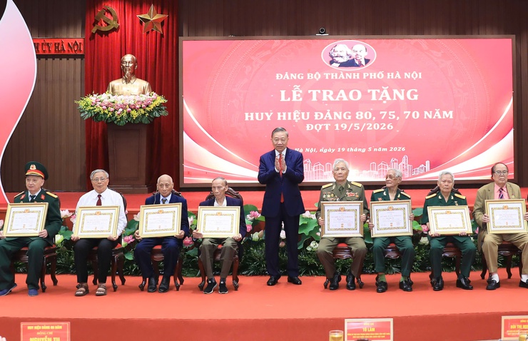 Tổng Bí thư, Chủ tịch nước Tô Lâm: Đảng lớn lên từ Nhân dân, vì Nhân dân chiến đấu, vì Nhân dân hy sinh, vì Nhân dân đổi mới và phát triển- Ảnh 4.