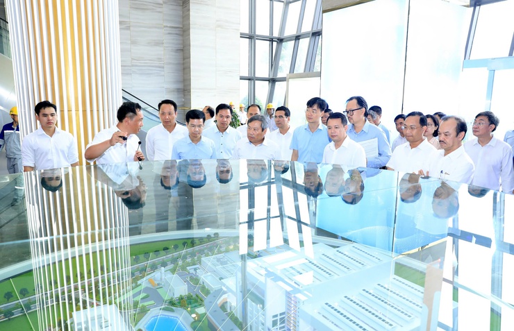 Chủ tịch Hà Nội Vũ Đại Thắng: Xử lý rác phải đi cùng phục hồi môi trường và phát triển đô thị xanh- Ảnh 1.