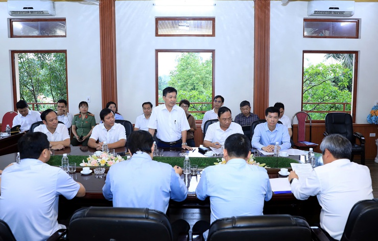 Chủ tịch UBND Thành phố Vũ Đại Thắng yêu cầu đẩy nhanh tiến độ Dự án công viên nghĩa trang Yên Kỳ (giai đoạn 1)- Ảnh 4.