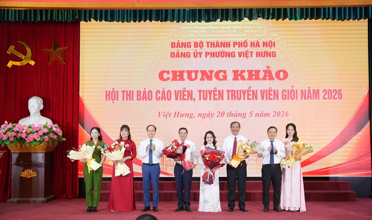 Phường Việt Hưng tổ chức thành công Chung khảo Hội thi Báo cáo viên, tuyên truyền viên giỏi năm 2026- Ảnh 1.