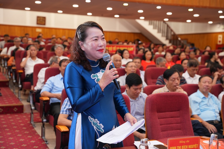 Phường Việt Hưng tổ chức thành công Chung khảo Hội thi Báo cáo viên, tuyên truyền viên giỏi năm 2026- Ảnh 7.