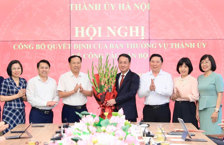 Đồng chí Trần Đình Cảnh giữ chức Chủ nhiệm Ủy ban Kiểm tra Thành ủy Hà Nội- Ảnh 4.