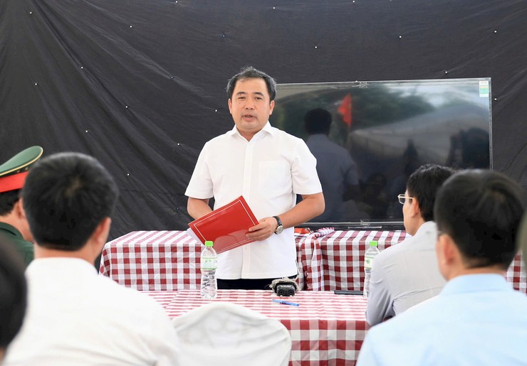 Hanoi Party Chief urges acceleration of key projects to improve livelihoods and remove urban bottlenecks- Ảnh 3.