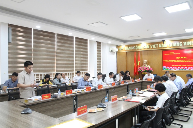 Hiệp hội Khoa học Hành chính Việt Nam khảo sát và trao đổi kết quả thực hiện chính quyền địa phương hai cấp tại phường Xuân Phương- Ảnh 2.
