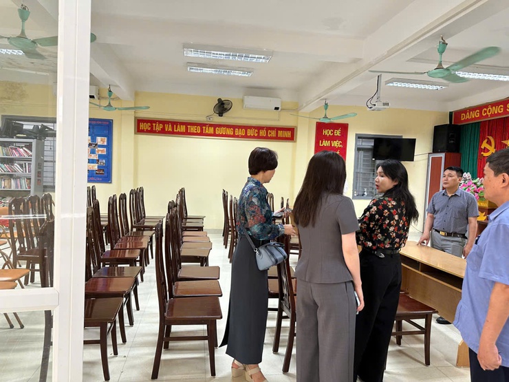 Phường Cầu Giấy triển khai mô hình "Nhà họp số": Đổi mới điều hành từ cơ sở, đưa dịch vụ công trực tuyến đến gần người dân- Ảnh 2.