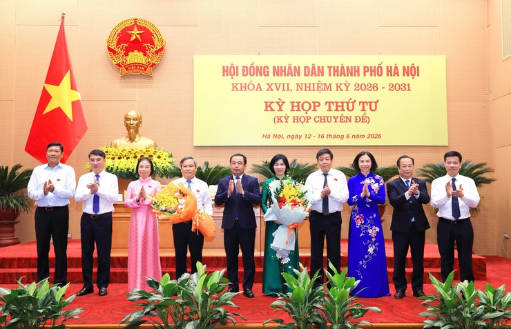 Chủ tịch HĐND Thành phố: Trách nhiệm đưa Luật Thủ đô vào cuộc sống mới thực sự bắt đầu- Ảnh 2.