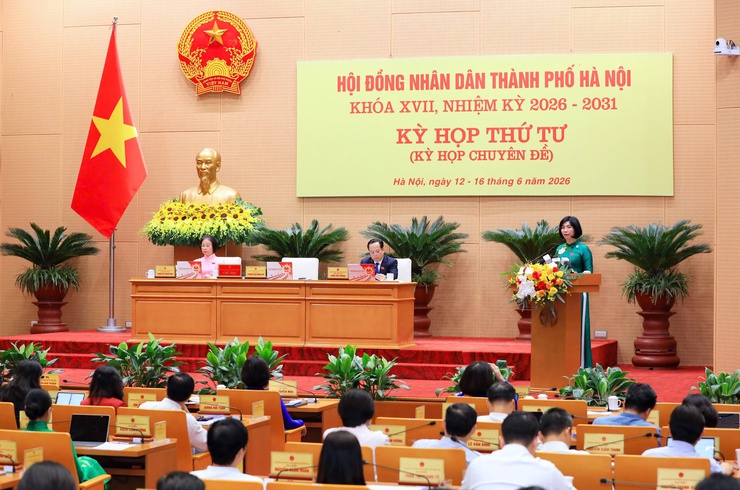 Chủ tịch HĐND Thành phố: Trách nhiệm đưa Luật Thủ đô vào cuộc sống mới thực sự bắt đầu- Ảnh 1.