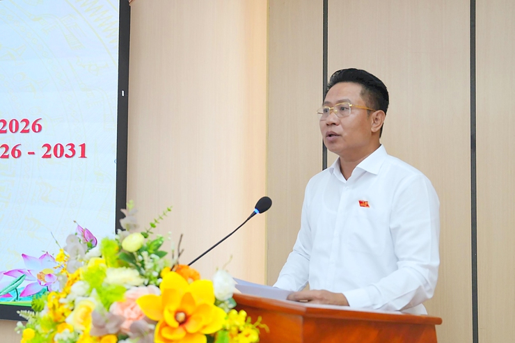 Chủ tịch HĐND Thành phố Phùng Thị Hồng Hà tiếp xúc cử tri trước kỳ họp thường lệ HĐND Thành phố- Ảnh 5.