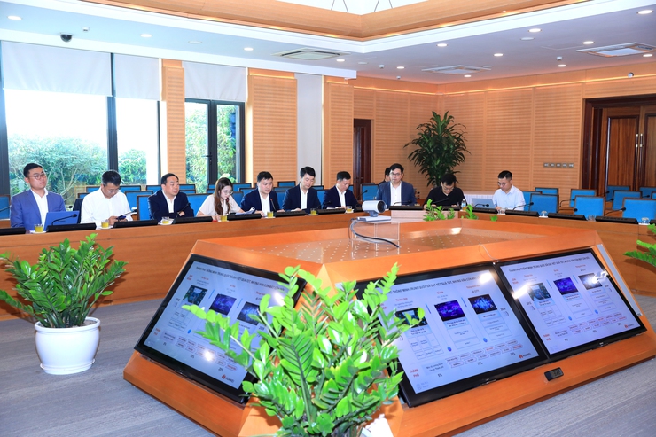 Phó Chủ tịch UBND Thành phố Trương Việt Dũng làm việc với đoàn công tác của Tập đoàn Huawei- Ảnh 3.