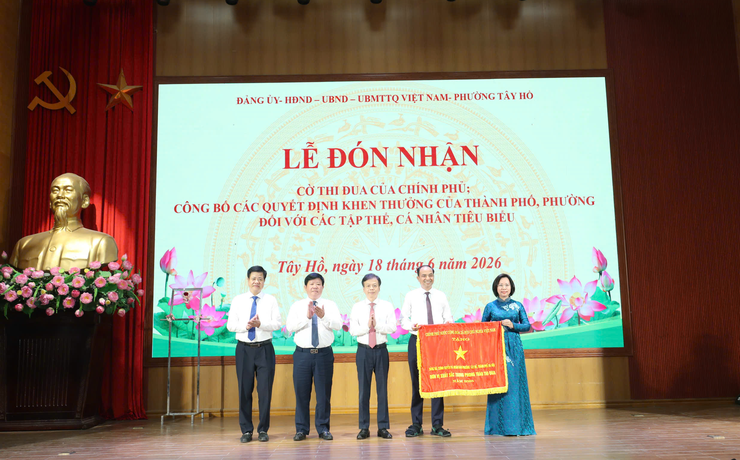 Phường Tây Hồ: Mô hình chính quyền địa phương hai cấp vận hành ổn định, hiệu quả- Ảnh 1.