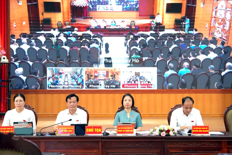 Phó Chủ tịch HĐND Thành phố Phạm Thị Thanh Mai tiếp xúc cử tri 3 phường: Tây Hồ, Phú Thượng, Hồng Hà- Ảnh 1.