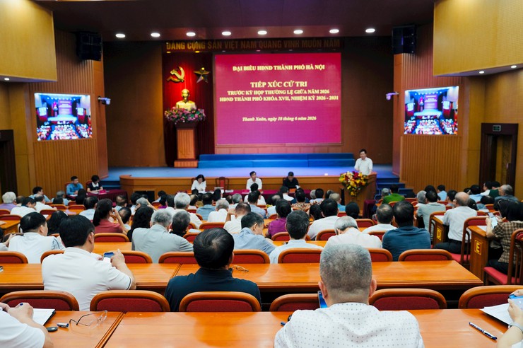 Đại biểu HĐND thành phố Hà Nội - Đơn vị bầu cử số 7 tiếp xúc cử tri trước kỳ họp- Ảnh 1.