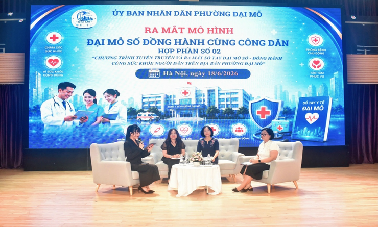 Phường Đại Mỗ ra mắt "Sổ tay Đại Mỗ Số" thúc đẩy chuyển đổi số trong chăm sóc sức khỏe người dân- Ảnh 3.
