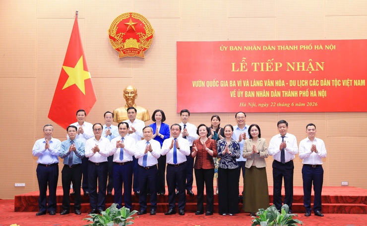 Hà Nội tiếp nhận quản lý Vườn quốc gia Ba Vì, Làng Văn hóa - Du lịch các dân tộc Việt Nam- Ảnh 1.