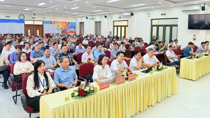 Cử tri đơn vị bầu cử số 9 kiến nghị tháo gỡ vướng mắc trong công tác giải phóng mặt bằng, bãi đỗ xe- Ảnh 1.
