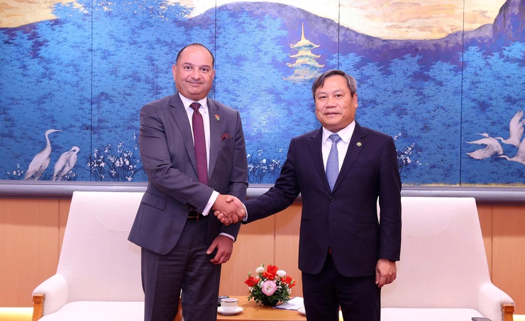 Chủ tịch UBND Thành phố Vũ Đại Thắng tiếp các đại sứ nhân dịp kết thúc và bắt đầu nhiệm kỳ công tác- Ảnh 5.