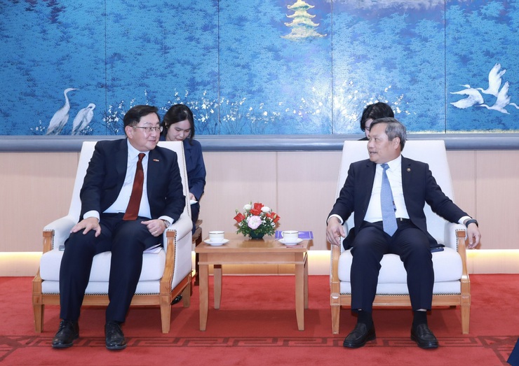 Chủ tịch UBND Thành phố Vũ Đại Thắng tiếp các đại sứ nhân dịp kết thúc và bắt đầu nhiệm kỳ công tác- Ảnh 3.