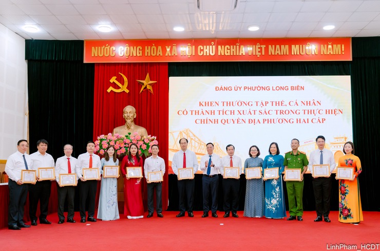 Long Biên sơ kết 01 năm vận hành chính quyền địa phương hai cấp, khẳng định hiệu quả mô hình mới- Ảnh 3.