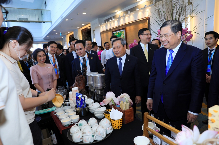 Hà Nội thúc đẩy kết nối đô thị ASEAN thông minh, xanh và lấy người dân làm trung tâm- Ảnh 6.