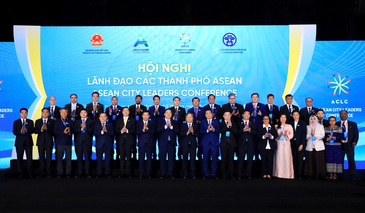 Hà Nội thúc đẩy kết nối đô thị ASEAN thông minh, xanh và lấy người dân làm trung tâm- Ảnh 1.
