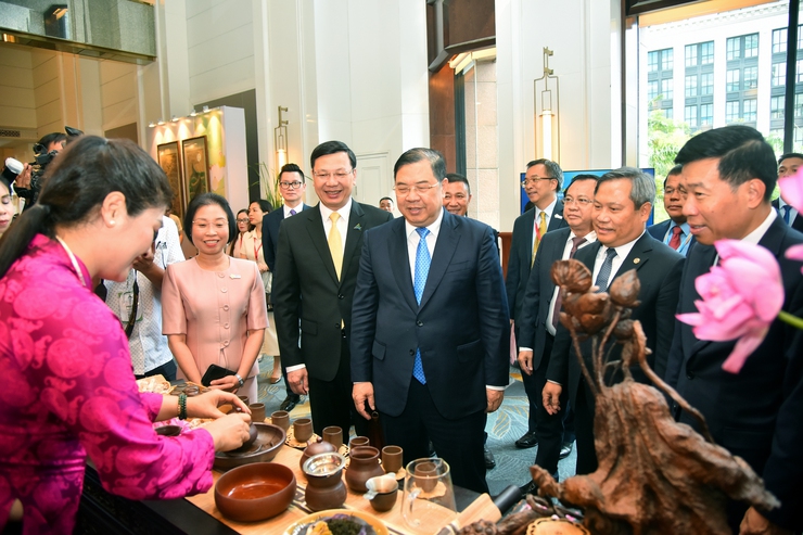 Hà Nội thúc đẩy kết nối đô thị ASEAN thông minh, xanh và lấy người dân làm trung tâm- Ảnh 7.