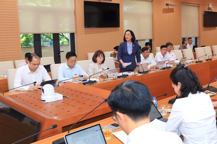 Khai thác hiệu quả giá trị di sản, phát triển kinh tế đêm và công nghiệp văn hóa, tạo động lực tăng trưởng mới- Ảnh 2. Khai thác hiệu quả giá trị di sản, phát triển kinh tế đêm và công nghiệp văn hóa, tạo động lực tăng trưởng mới- Ảnh 2.