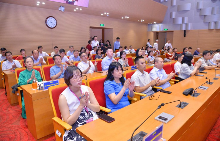 Hà Nội tập trung các giải pháp thúc đẩy sản xuất, tiêu dùng và xuất khẩu 6 tháng cuối năm 2026- Ảnh 3.