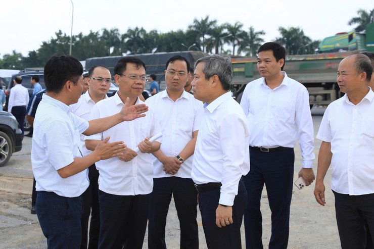 Chủ tịch Hà Nội Vũ Đại Thắng thúc tiến độ các dự án giao thông trọng điểm phía Tây Thủ đô- Ảnh 3.