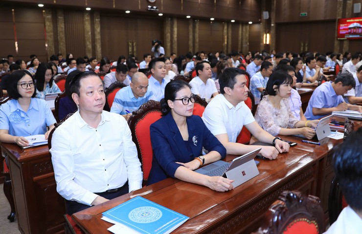 Hoàn thiện thể chế, chính sách quản lý và sử dụng đất đai- Ảnh 3.
