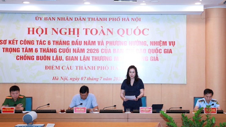 Đẩy mạnh đấu tranh chống buôn lậu, gian lận thương mại và hàng giả, không để hình thành các điểm nóng- Ảnh 3. Đẩy mạnh đấu tranh chống buôn lậu, gian lận thương mại và hàng giả, không để hình thành các điểm nóng- Ảnh 3.