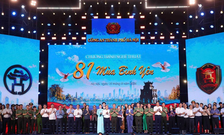 “81 mùa bình yên” - Bản hùng ca giữa trái tim Thủ đô- Ảnh 8.