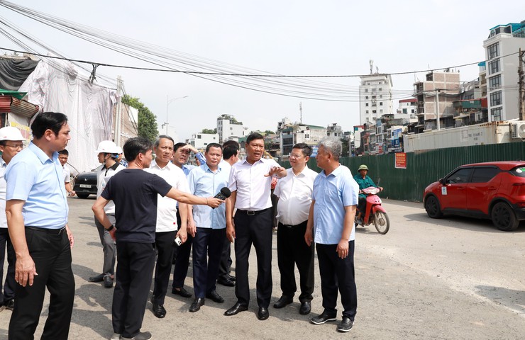 Hà Nội quyết liệt tháo gỡ vướng mắc, phấn đấu thông tuyến Vành đai 1 trước 2/9- Ảnh 5.