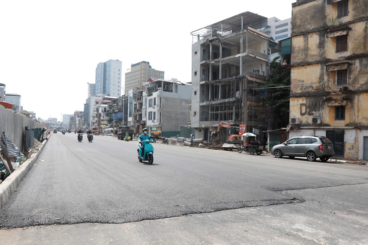 Hà Nội quyết liệt tháo gỡ vướng mắc, phấn đấu thông tuyến Vành đai 1 trước 2/9- Ảnh 7.