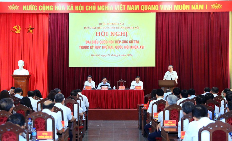 Tổng Bí thư, Chủ tịch nước Tô Lâm tiếp xúc cử tri Hà Nội trước kỳ họp thứ 2, Quốc hội khóa XVI- Ảnh 6. Tổng Bí thư, Chủ tịch nước Tô Lâm tiếp xúc cử tri Hà Nội trước kỳ họp thứ 2, Quốc hội khóa XVI- Ảnh 6.