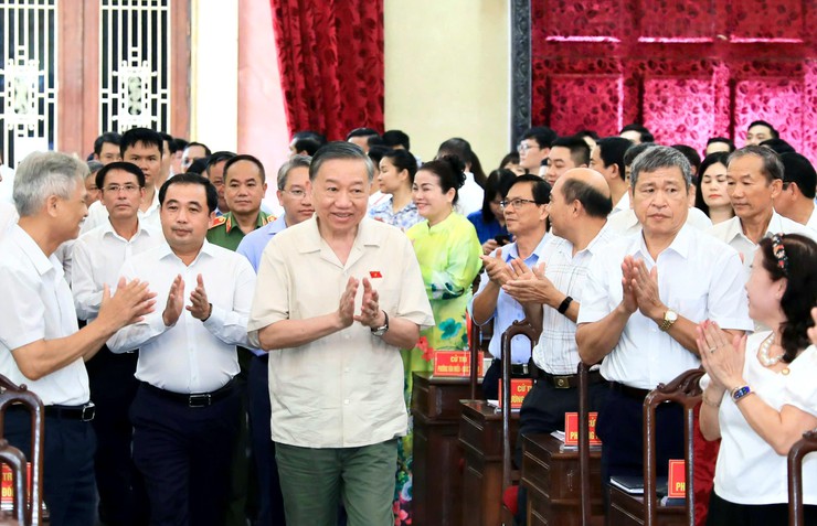 Tổng Bí thư, Chủ tịch nước Tô Lâm tiếp xúc cử tri Hà Nội trước kỳ họp thứ 2, Quốc hội khóa XVI- Ảnh 1. Tổng Bí thư, Chủ tịch nước Tô Lâm tiếp xúc cử tri Hà Nội trước kỳ họp thứ 2, Quốc hội khóa XVI- Ảnh 1.