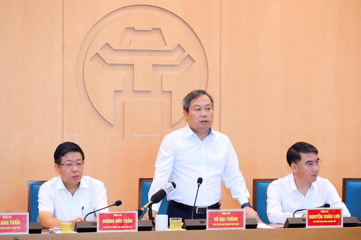 Chủ tịch Hà Nội Vũ Đại Thắng: Tháo gỡ điểm nghẽn, thúc đẩy tăng trưởng trong những tháng cuối năm- Ảnh 3. Chủ tịch Hà Nội Vũ Đại Thắng: Tháo gỡ điểm nghẽn, thúc đẩy tăng trưởng trong những tháng cuối năm- Ảnh 3.