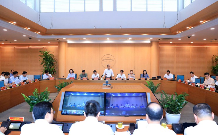 Chủ tịch Hà Nội Vũ Đại Thắng: Tháo gỡ điểm nghẽn, thúc đẩy tăng trưởng trong những tháng cuối năm- Ảnh 1. Chủ tịch Hà Nội Vũ Đại Thắng: Tháo gỡ điểm nghẽn, thúc đẩy tăng trưởng trong những tháng cuối năm- Ảnh 1.